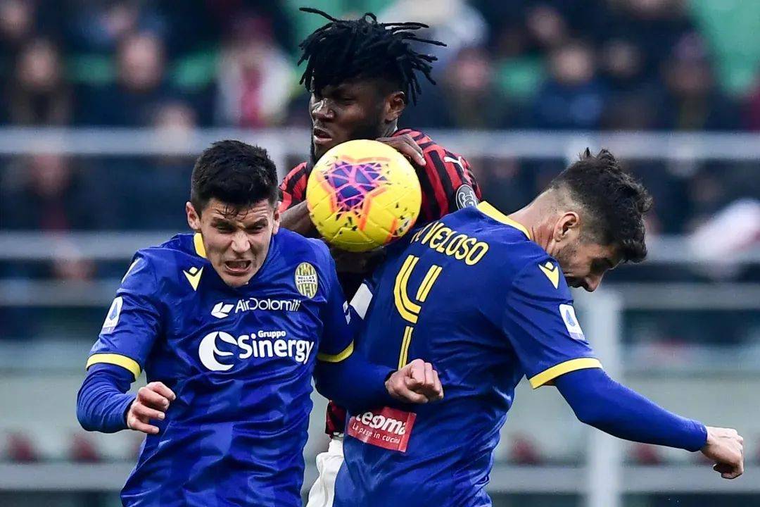 三亿体育体育链接-包含维罗纳主力中场遭遇伤病，球队战力受挫的词条