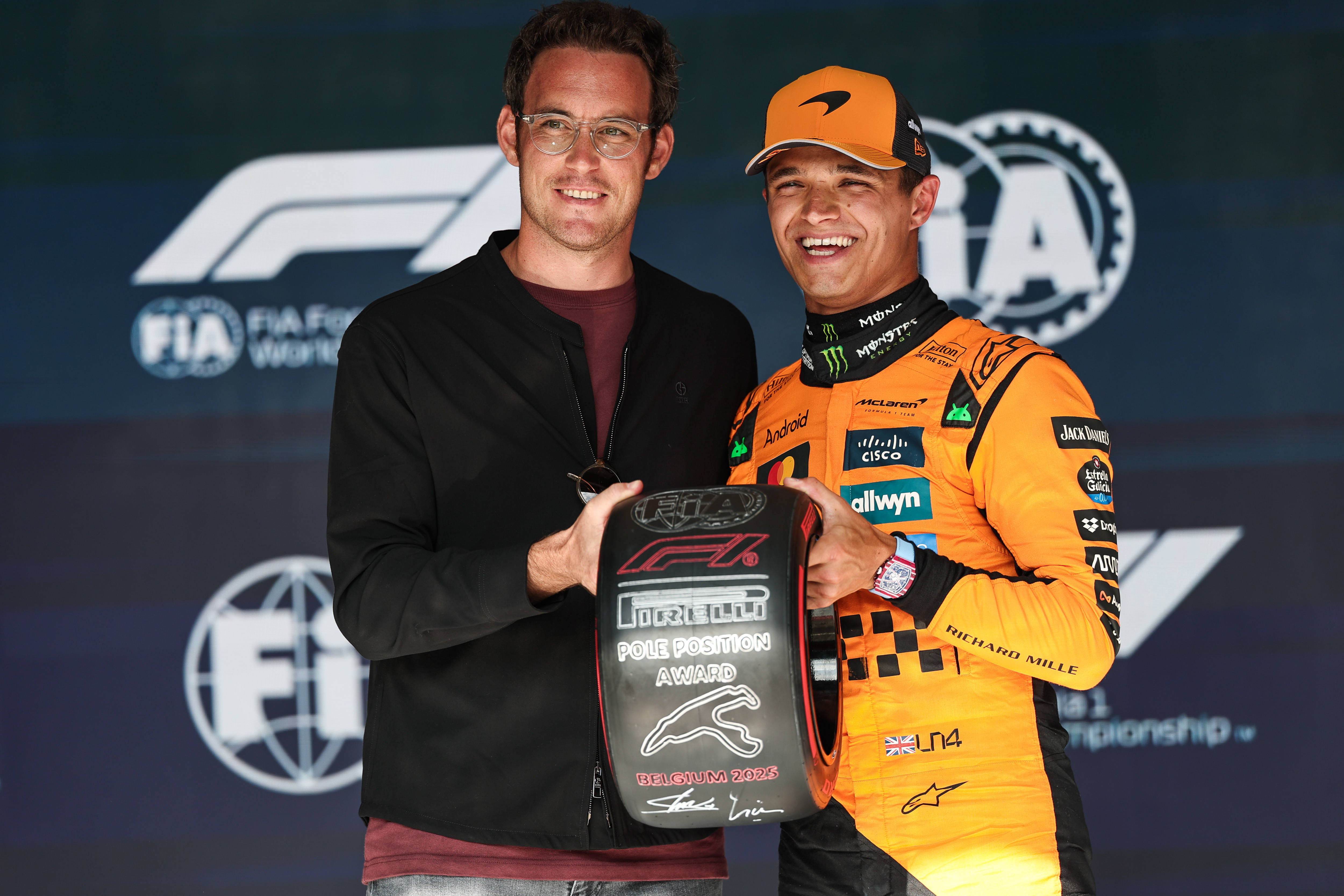 关于比利时选手风采出众登上领奖台!的信息 关于比利时选手风采出众登上领奖台!的信息