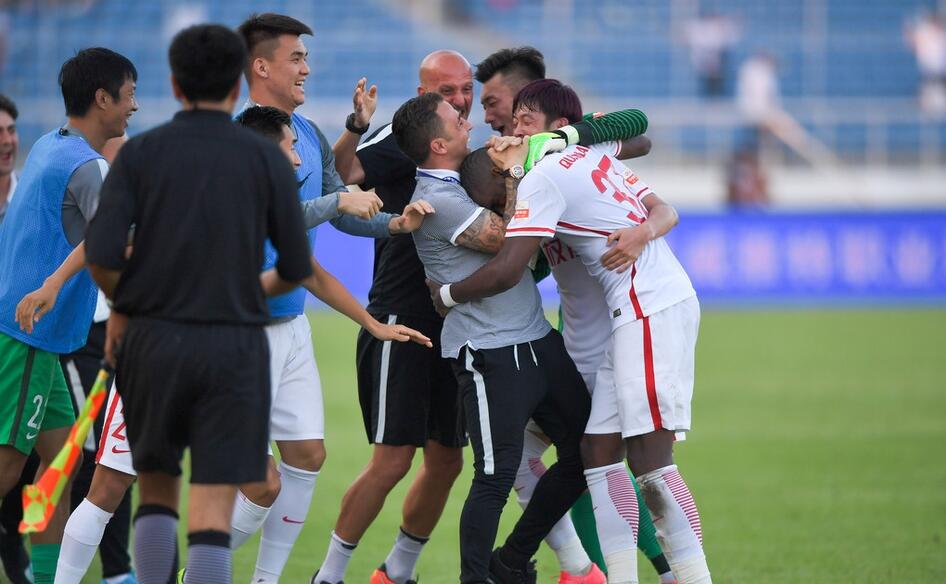 弗赖堡大放异彩状态火爆战胜对手的简单介绍 弗赖堡大放异彩状态火爆战胜对手的简单介绍