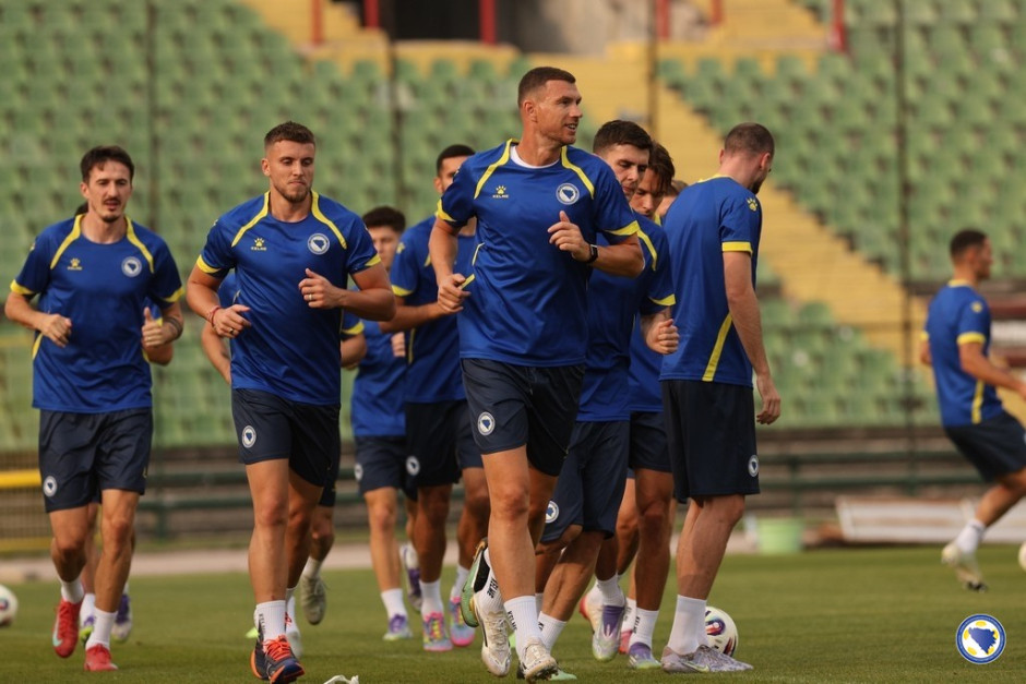 波黑队在区域性比赛中击败对手